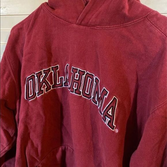 Starter Oklahoma university Hoodie, Embroidered logo on the sleeve - Picture 4 of 5